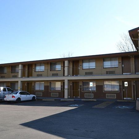 Days Inn Spokane Exterior photo