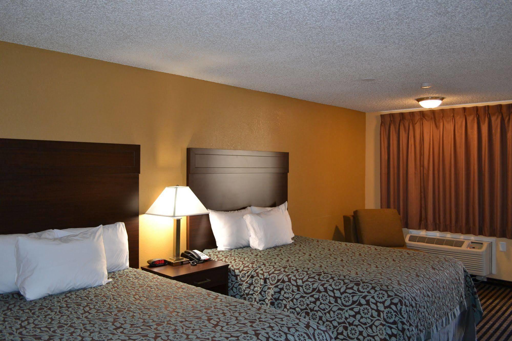 Days Inn Spokane Exterior photo